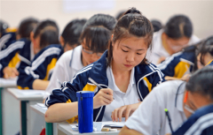 生利用数字孪生手艺完成90%的结业设想